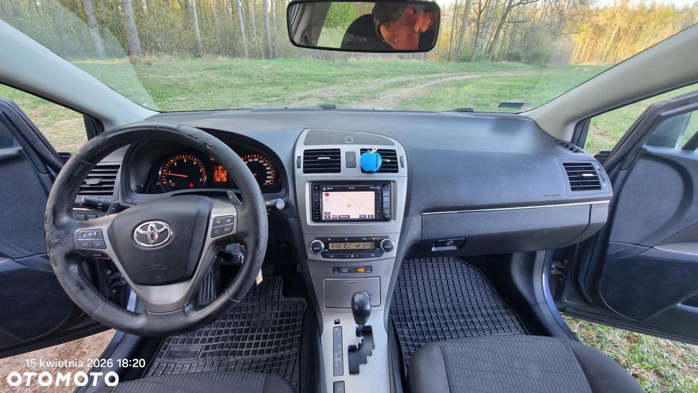 Toyota Avensis 2.2 D-4D Automatik Sol - 9