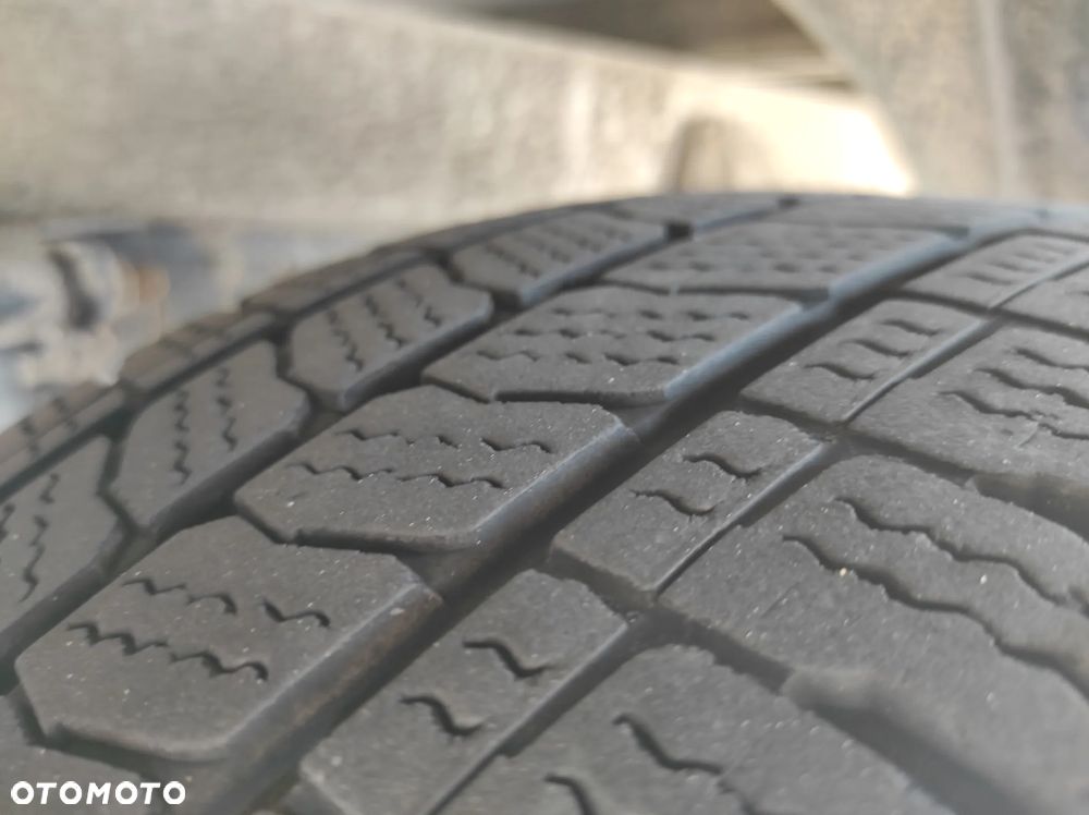 Iveco DAILY 35S16 - 21