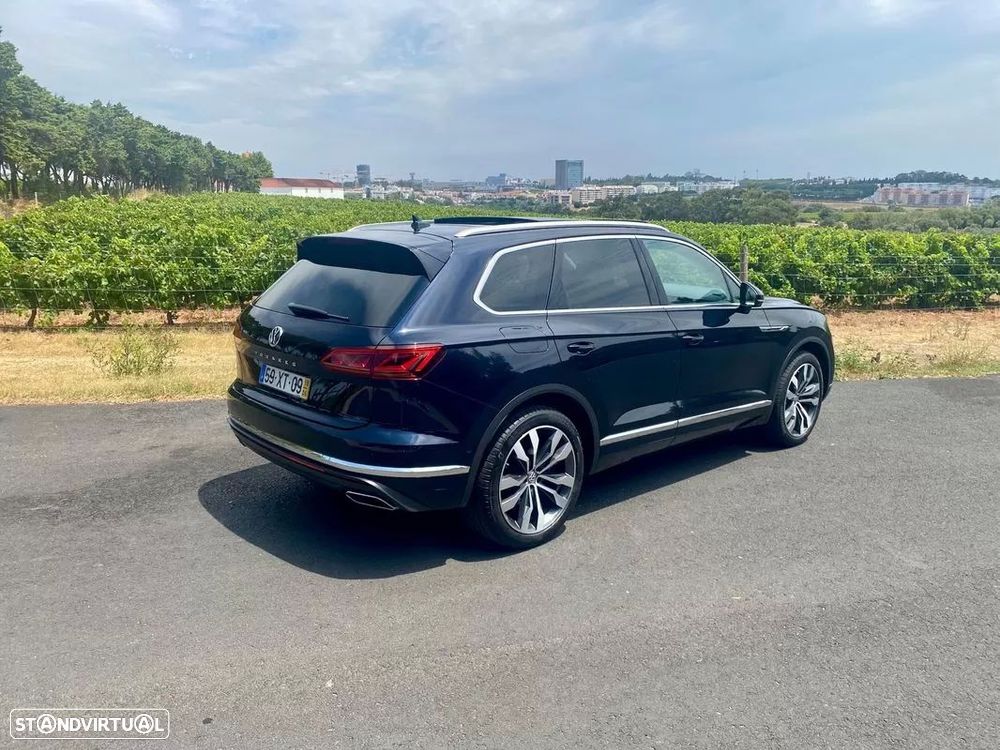 VW Touareg 3.0 TDI V6 Elegance Plus - 4