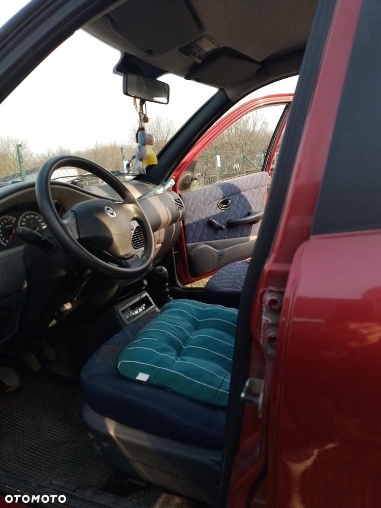 Fiat Albea 1.2 16V Actual / EL - 6
