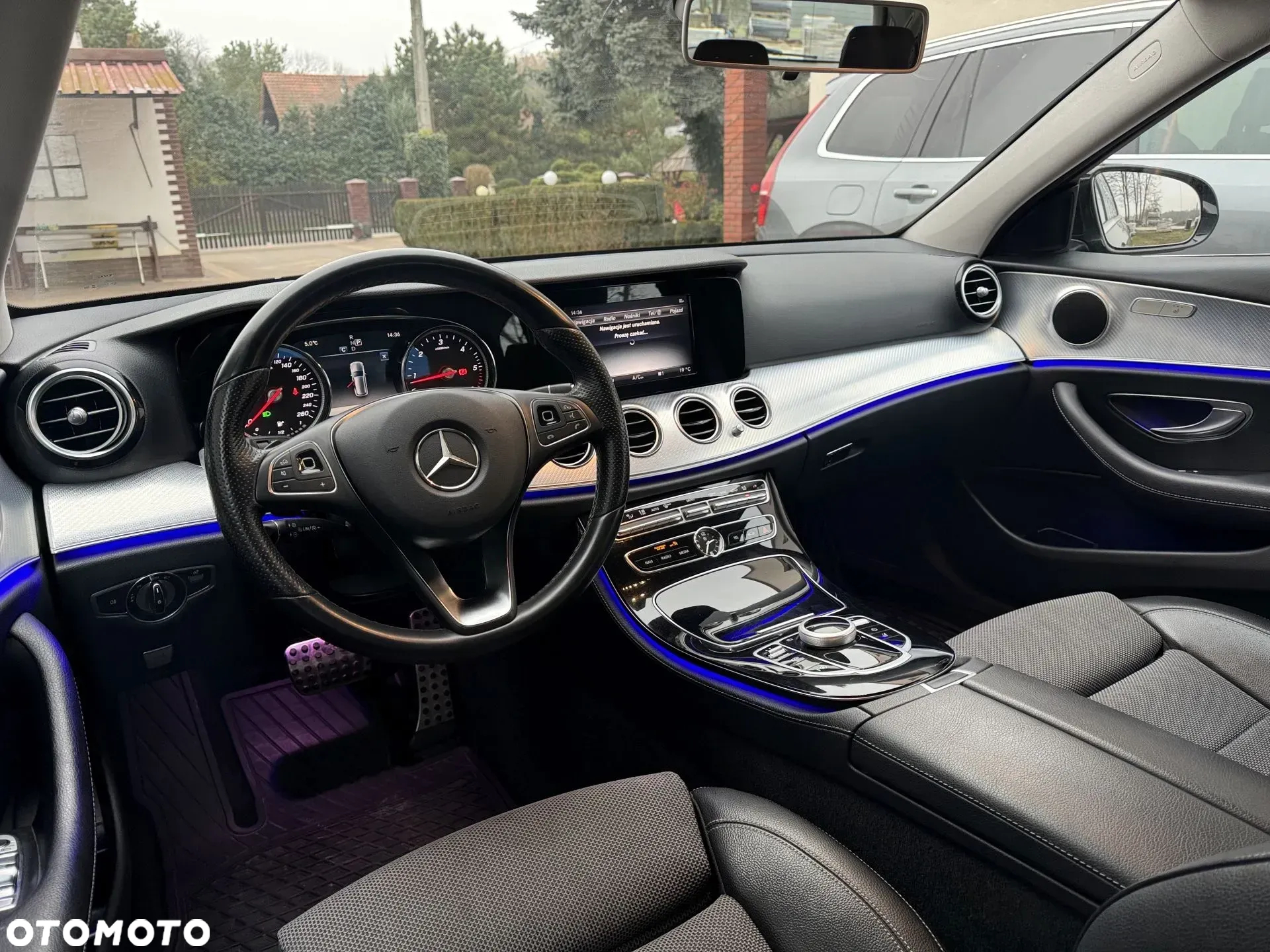 Mercedes-Benz Klasa E 220 d 4Matic T All-Terrain 9G-TRONIC Avantgarde - 24