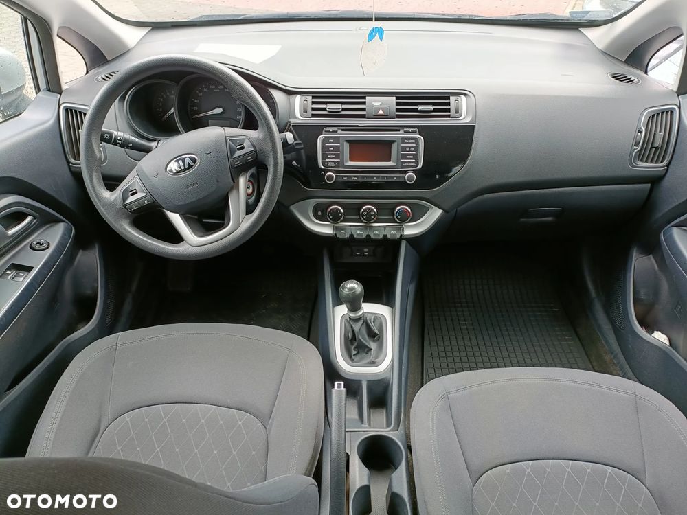 Kia Rio 1.2 M - 13