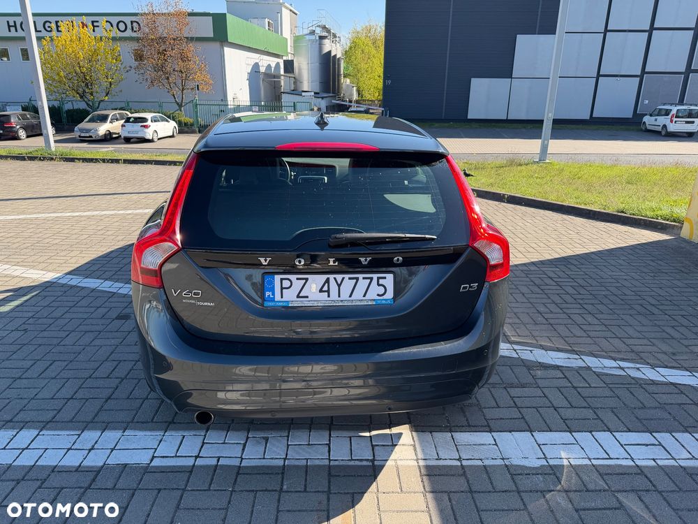 Volvo V60 D3 Kinetic - 36