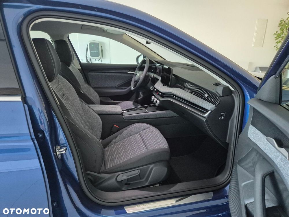 Skoda Superb 2.0 TSI Selection DSG - 12