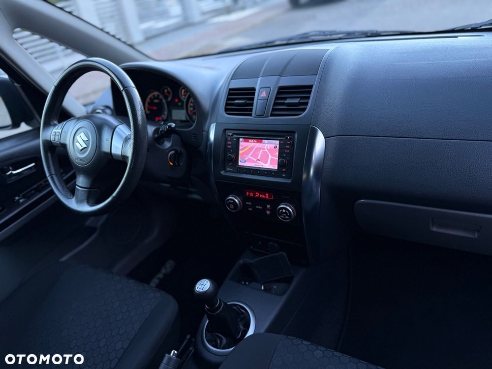 Suzuki SX4 1.6 VVT 4x4 Style - 29