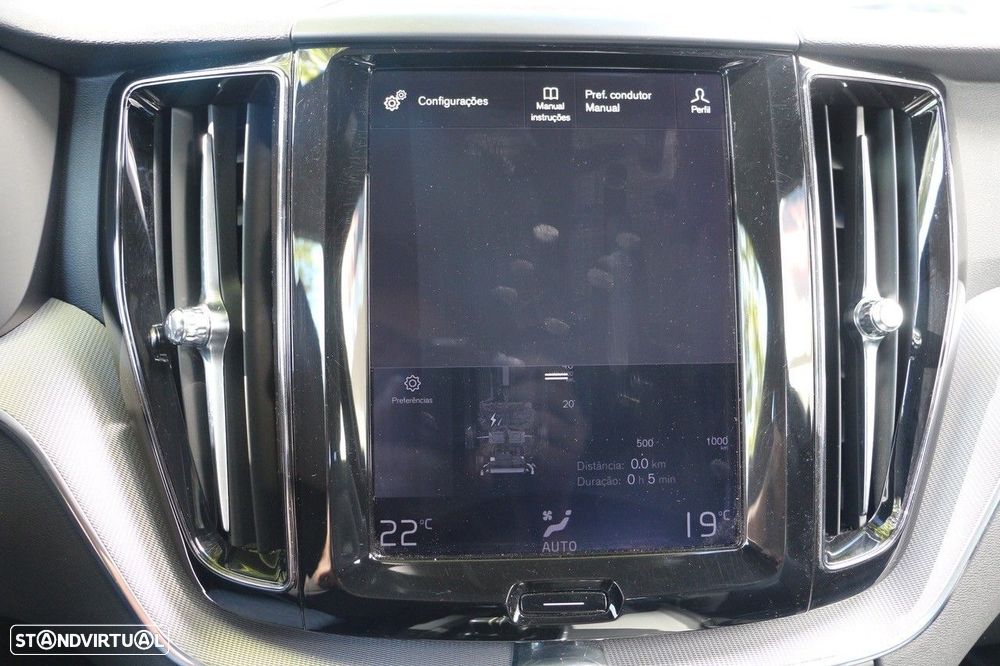 Volvo XC 60 2.0 T8 PHEV R-Design AWD - 35