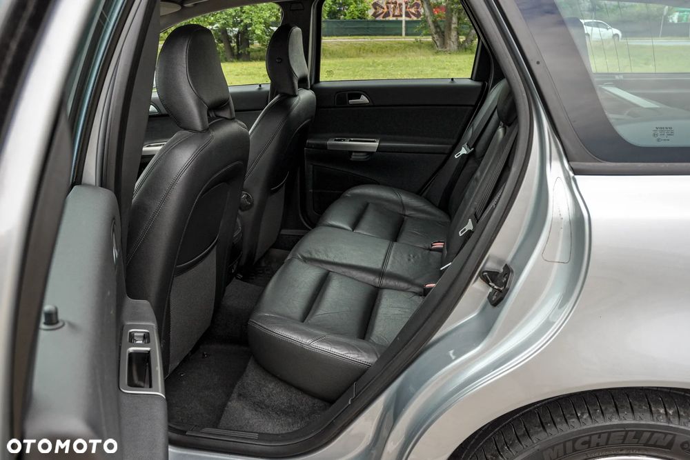 Volvo V50 - 8