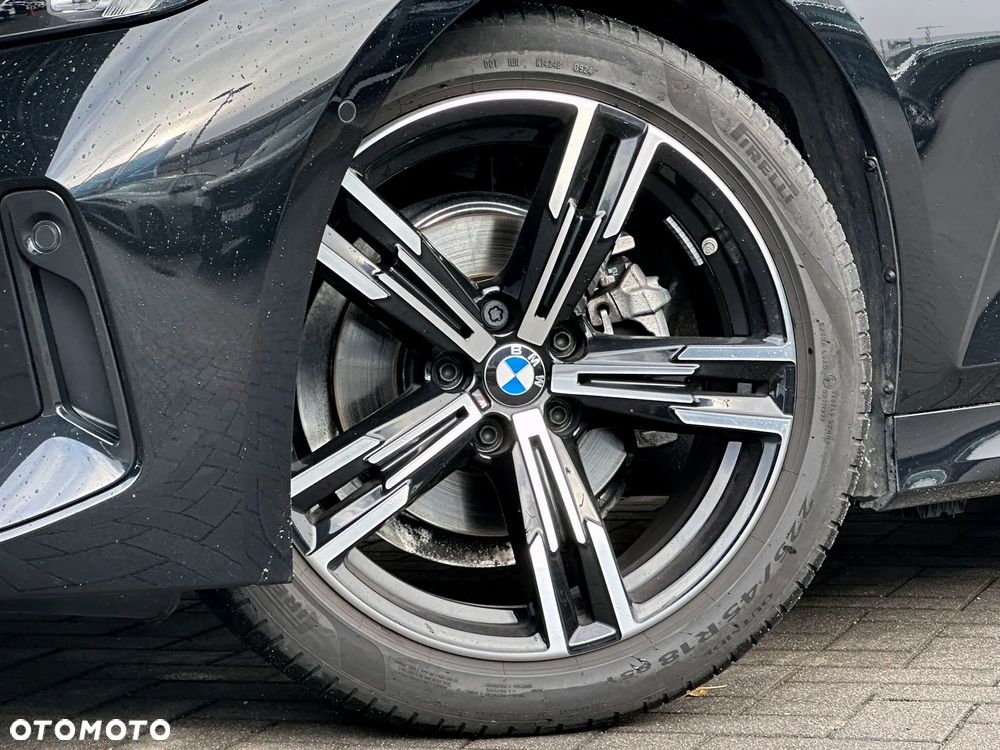 BMW Seria 3 318i M Sport - 9