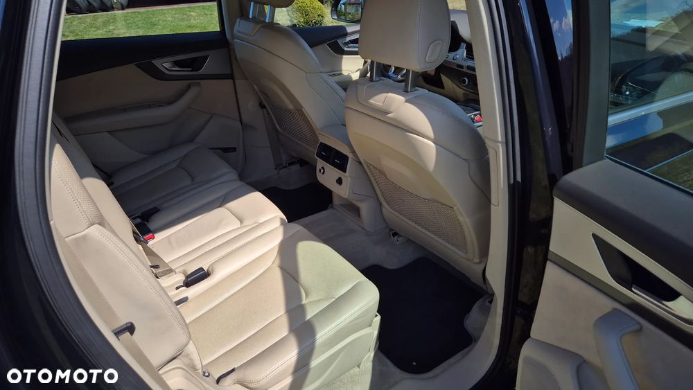 Audi Q7 - 18