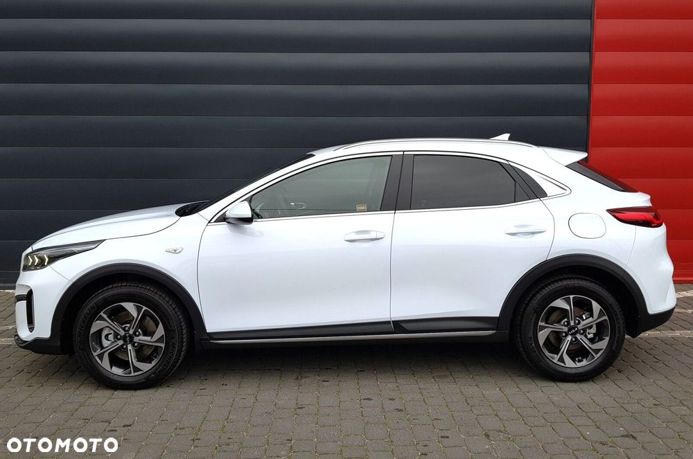 Kia XCeed 1.5 T-GDI M - 4