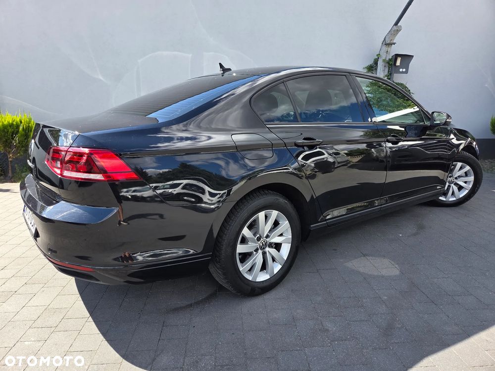 Volkswagen Passat - 5