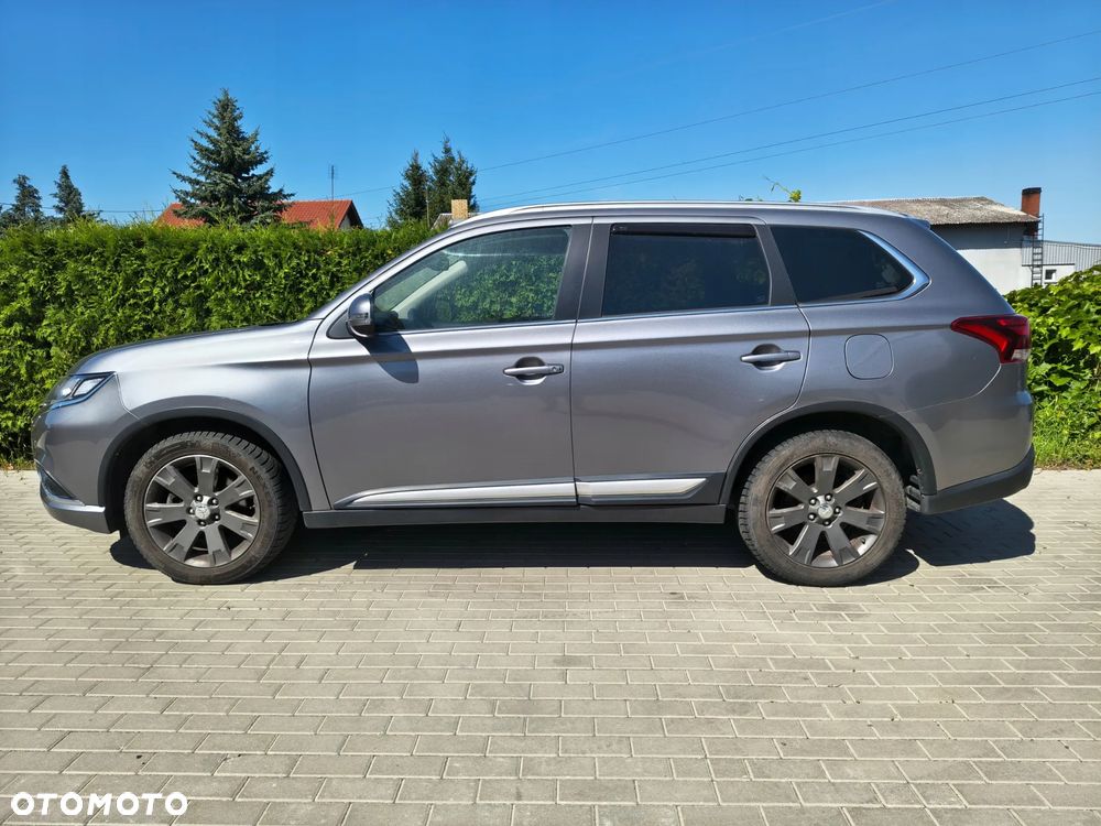 Mitsubishi Outlander - 6
