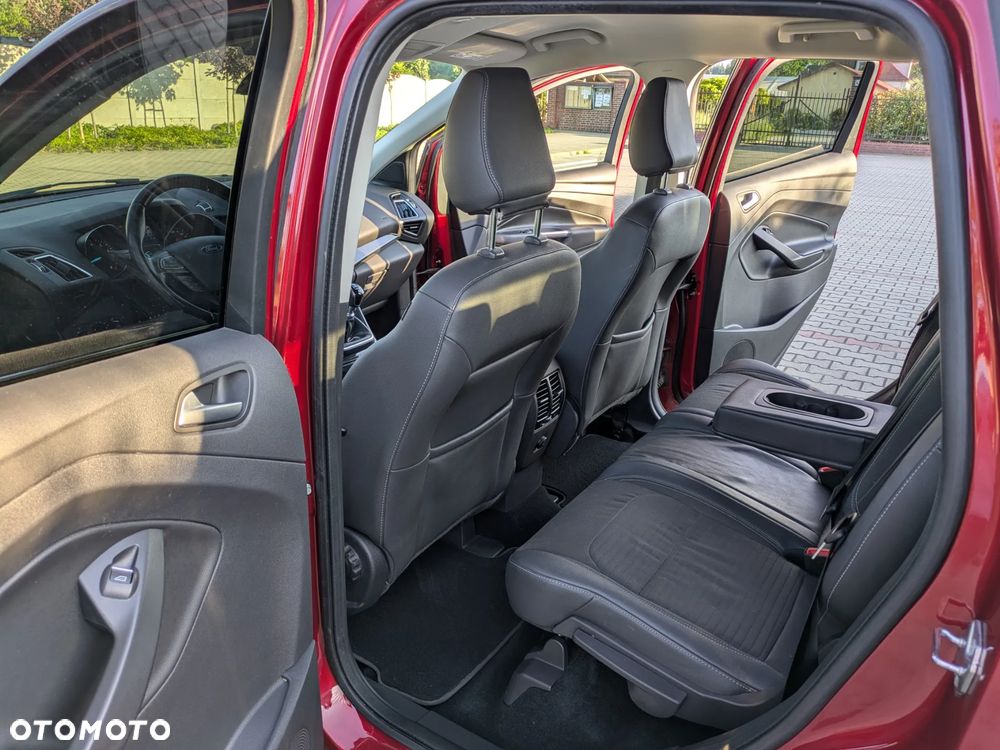 Ford Kuga 1.5 EcoBoost 2x4 Titanium - 18