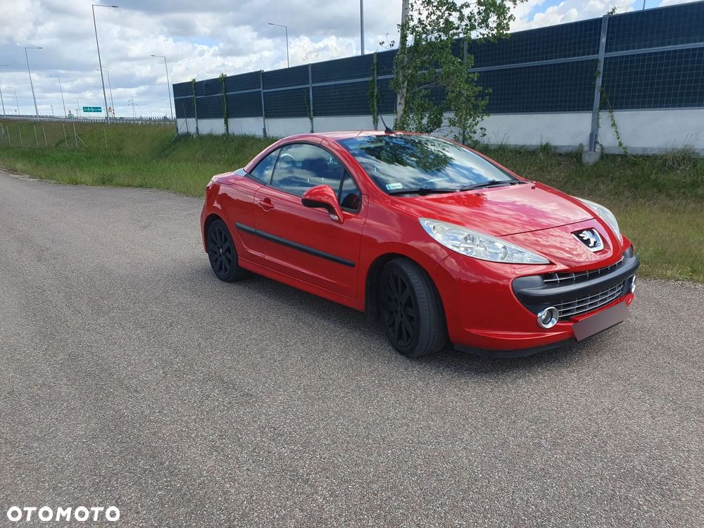 Peugeot 207 CC - 2