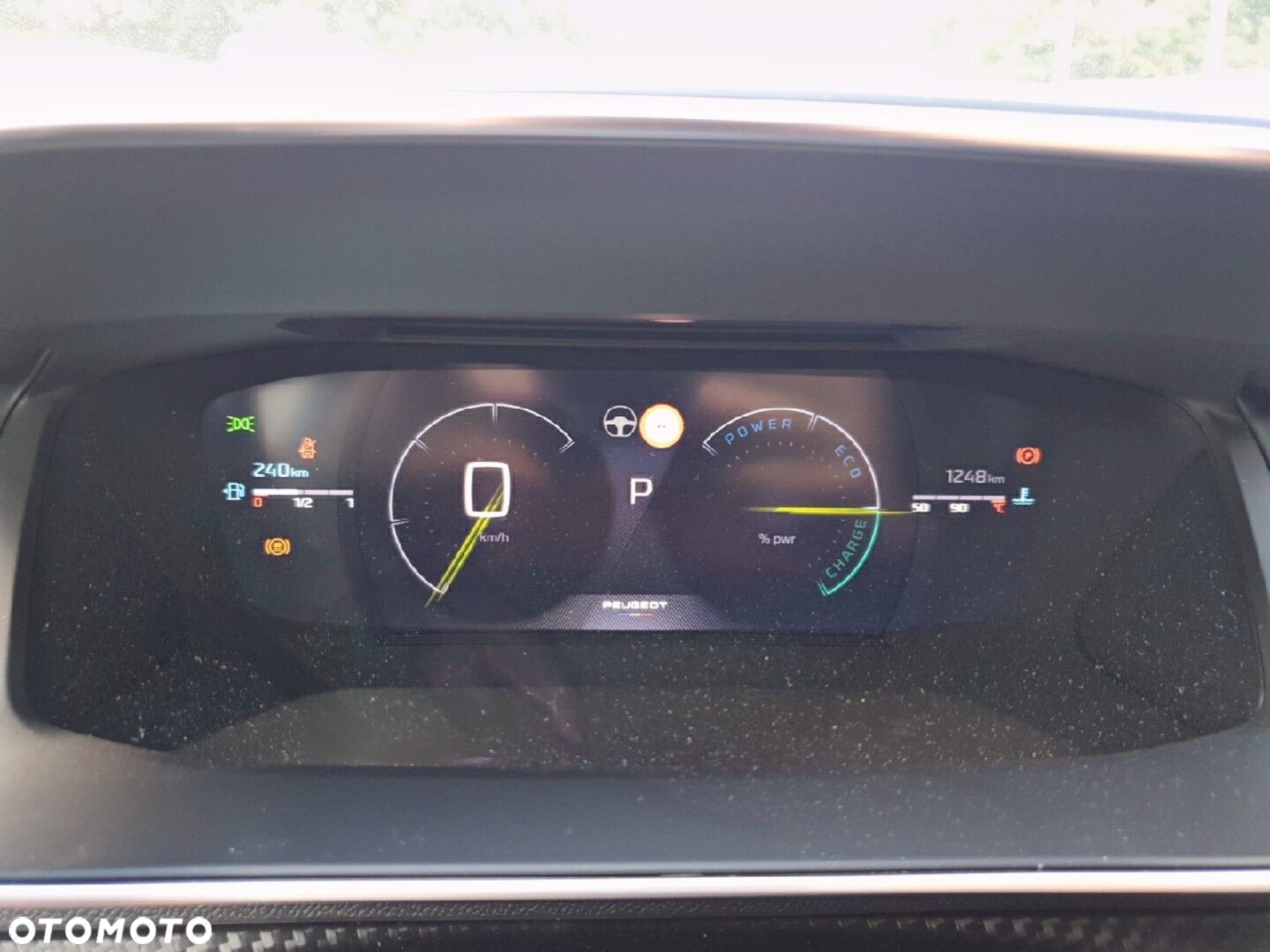 Peugeot 208 - 14