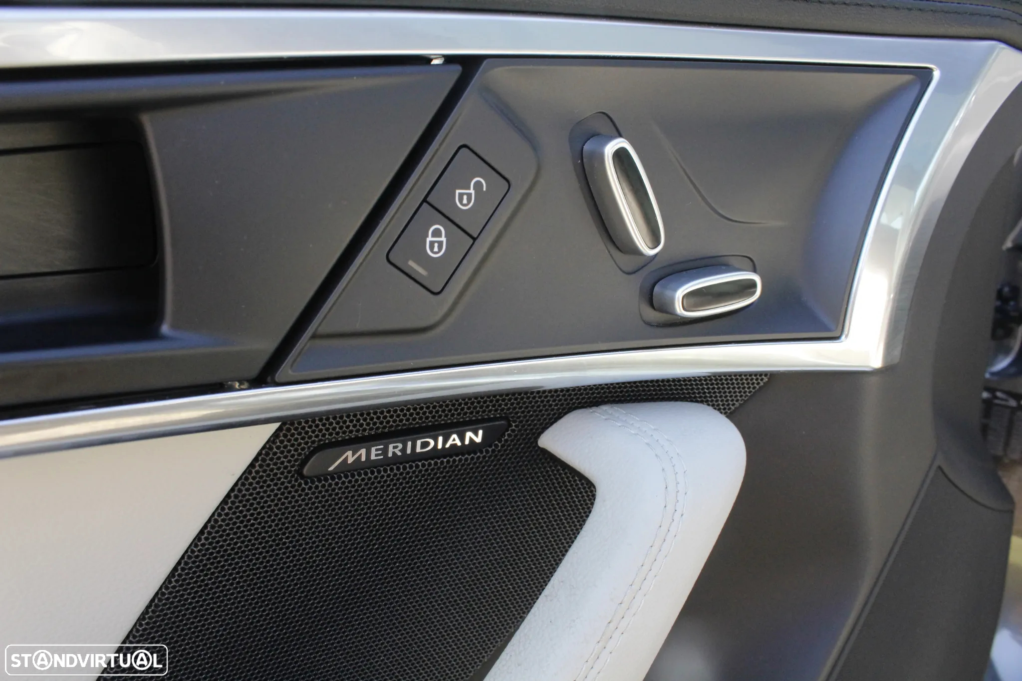 Jaguar F-Type 2.0 i4 R-Dynamic - 25