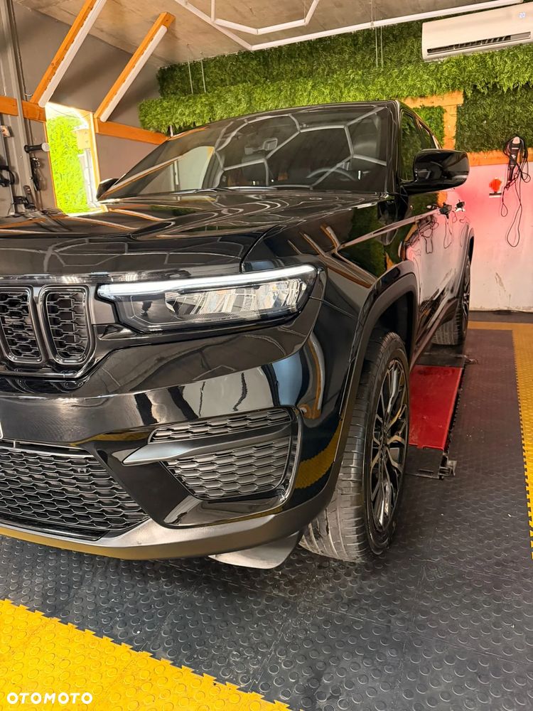 Jeep Grand Cherokee - 5