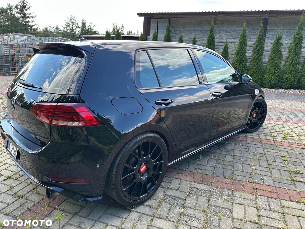 Volkswagen Golf GTI (BlueMotion Technology) - 10