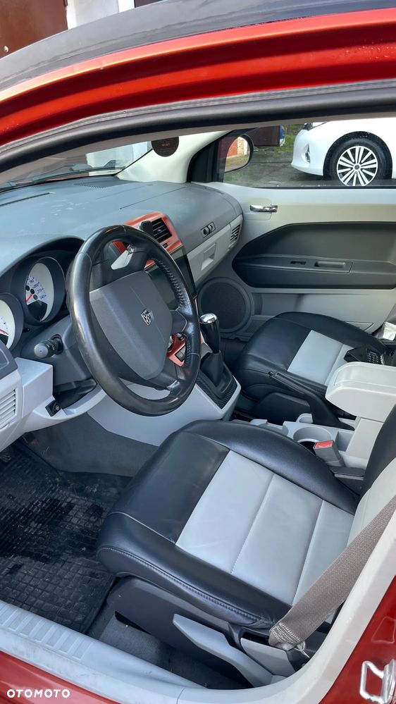 Dodge Caliber 1.8 SE - 23