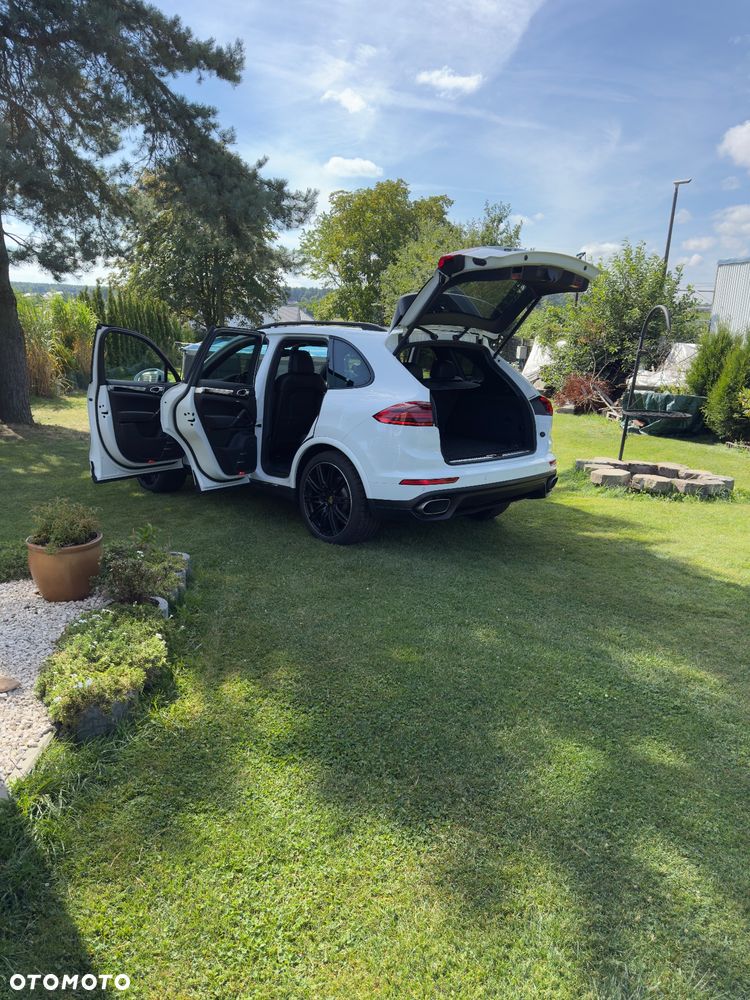 Porsche Cayenne Diesel Platinum Edition - 21