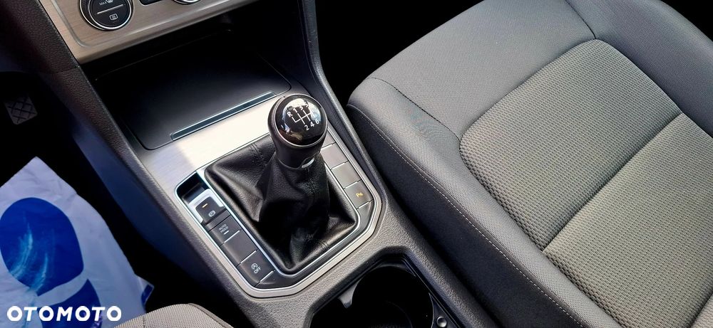 Volkswagen Golf 2.0 BlueTDI Comfortline - 25