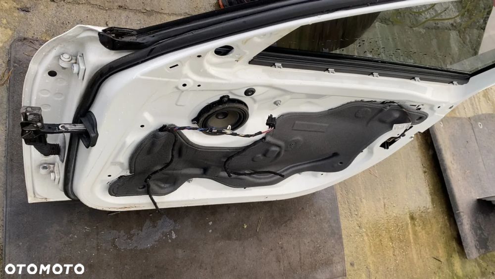 DRZWI BMW F30 F31 PRAWY PRZÓD KOLOR A300 - 5