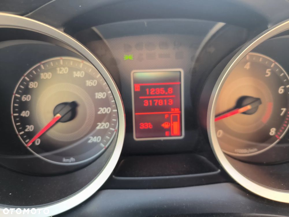 Mitsubishi Lancer 1.8 Invite - 4