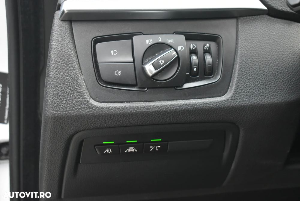 BMW Seria 3 320i GT xDrive AT - 9