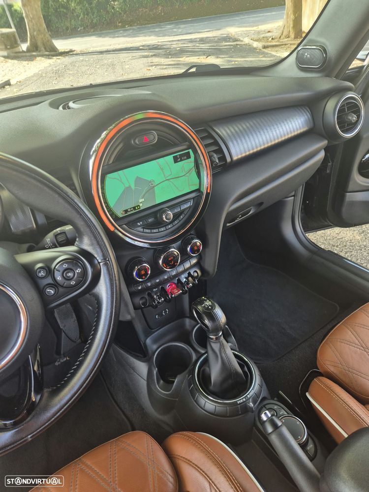 MINI Cabrio Cooper Auto. Essential - 33
