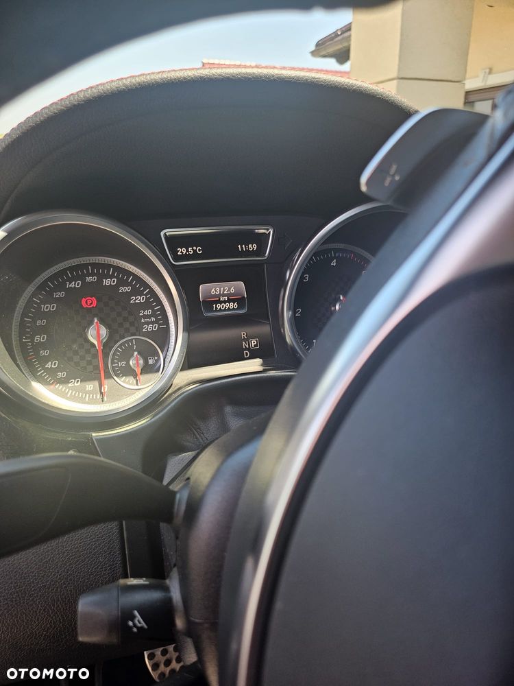 Mercedes-Benz GLE - 18