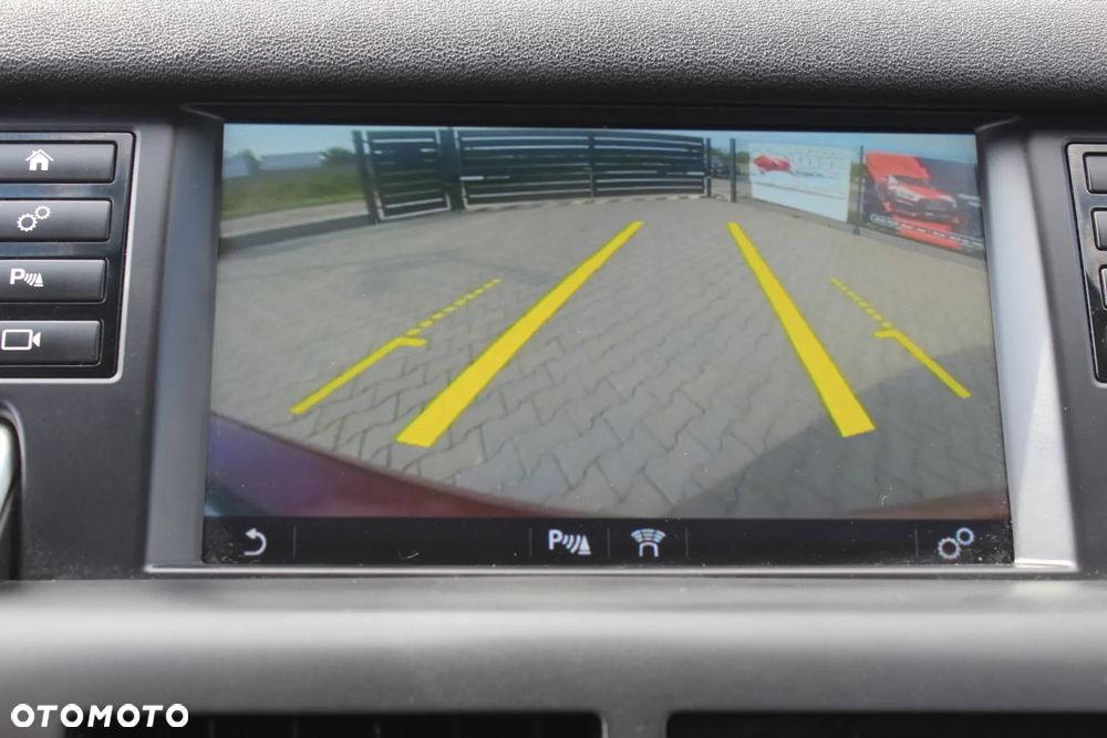 Land Rover Discovery Sport 2.0 TD4 HSE Luxury - 29