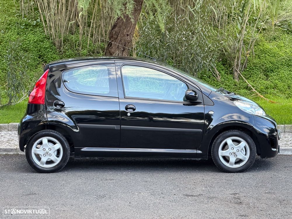 Peugeot 107 1.0 Trendy E4 - 10