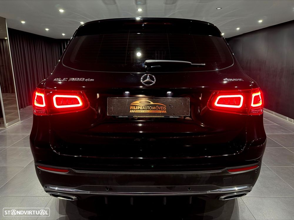 Mercedes-Benz GLC 300 de 4Matic 9G-TRONIC AMG Line - 7