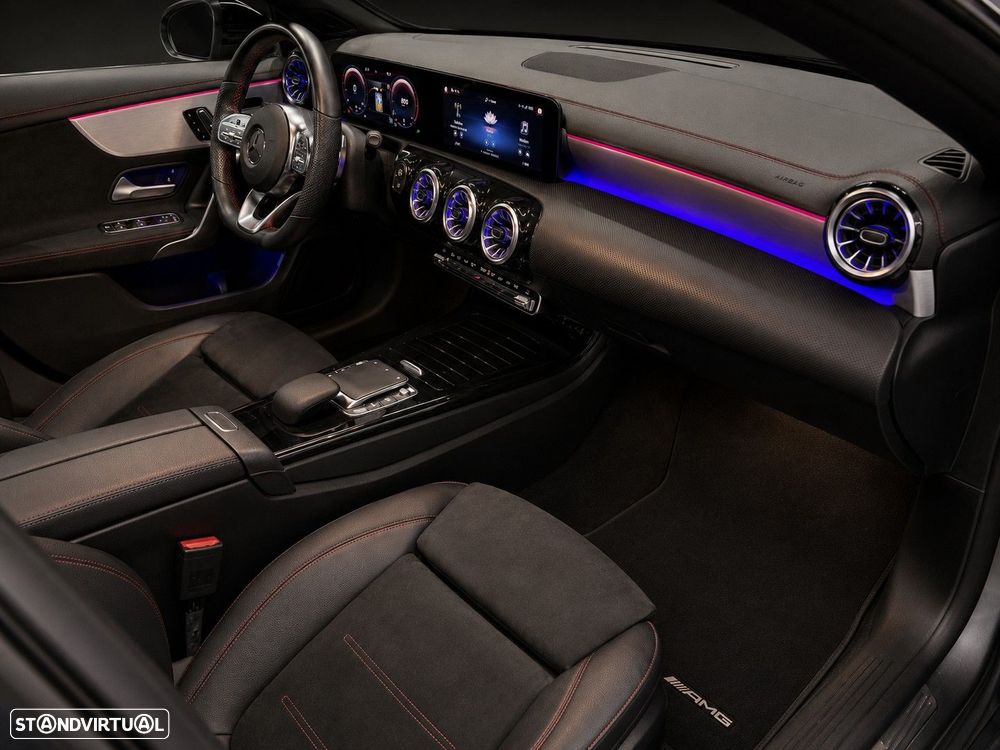 Mercedes-Benz CLA 180 7G-DCT AMG Line - 12