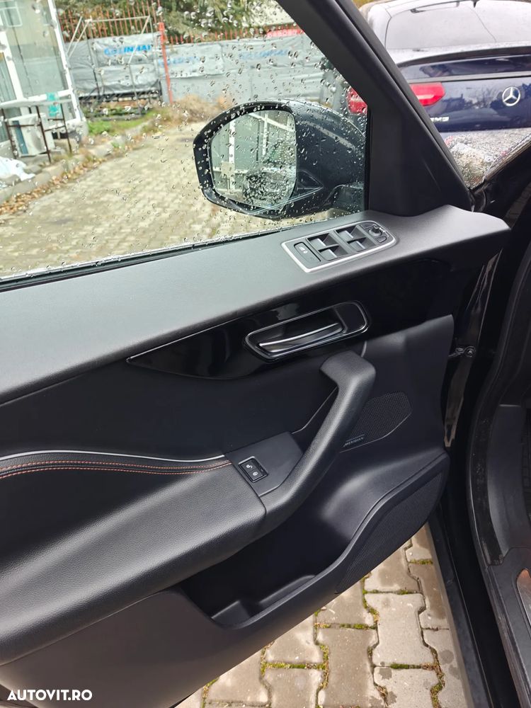 Jaguar F-Pace 20d AWD Prestige - 18