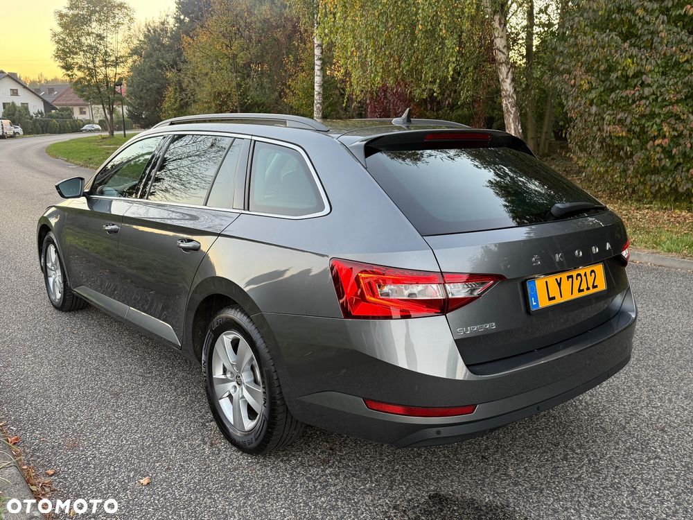 Skoda Superb 2.0 TDI DSG Premium Edition - 10