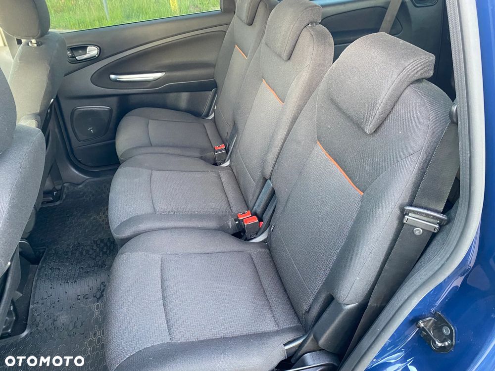 Ford Galaxy 2.0 TDCi Trend - 14