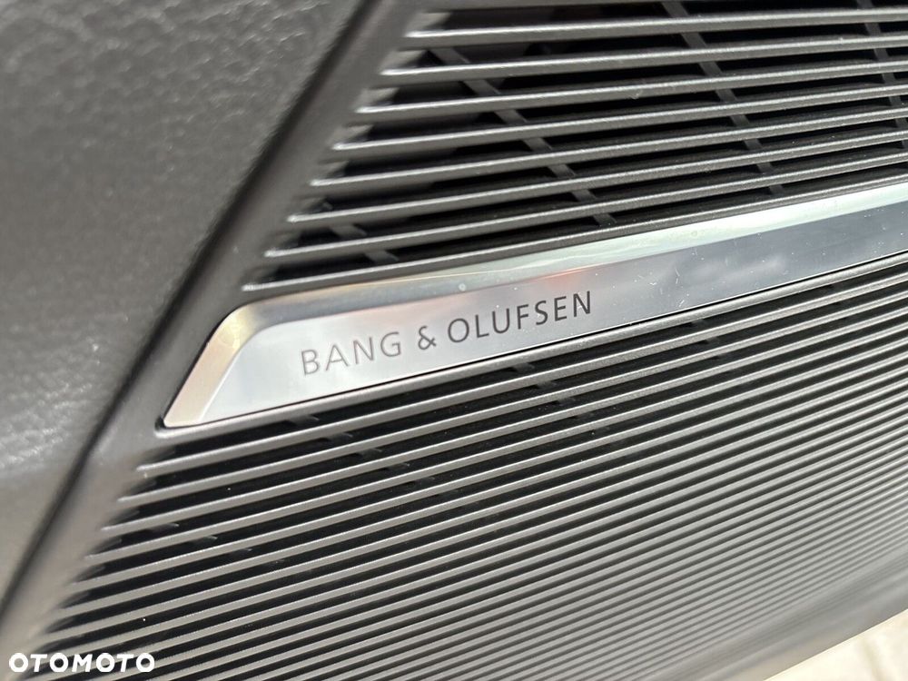 Audi Q8 - 30