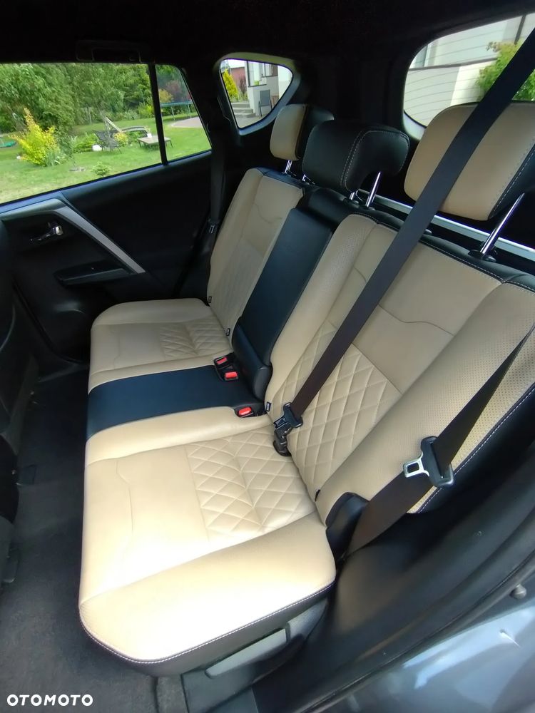 Toyota RAV4 Hybrid Prestige 4x2 - 16