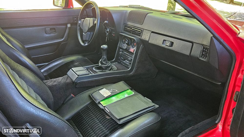 Porsche 924 - 9