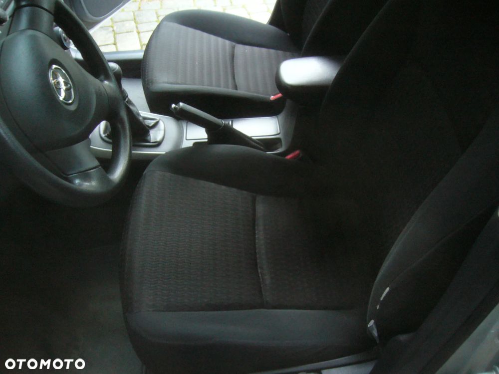 Toyota Corolla 1.4 D-4D Terra - 20