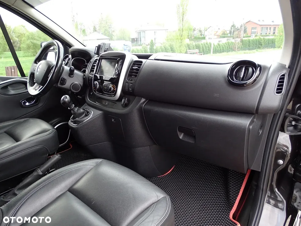 Renault Trafic Grand SpaceClass 1.6 dCi - 23