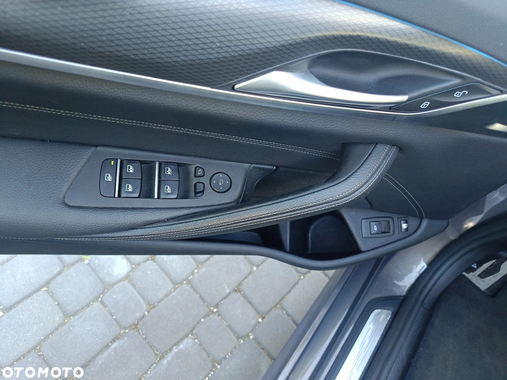 BMW Seria 5 530e xDrive Touring - 28
