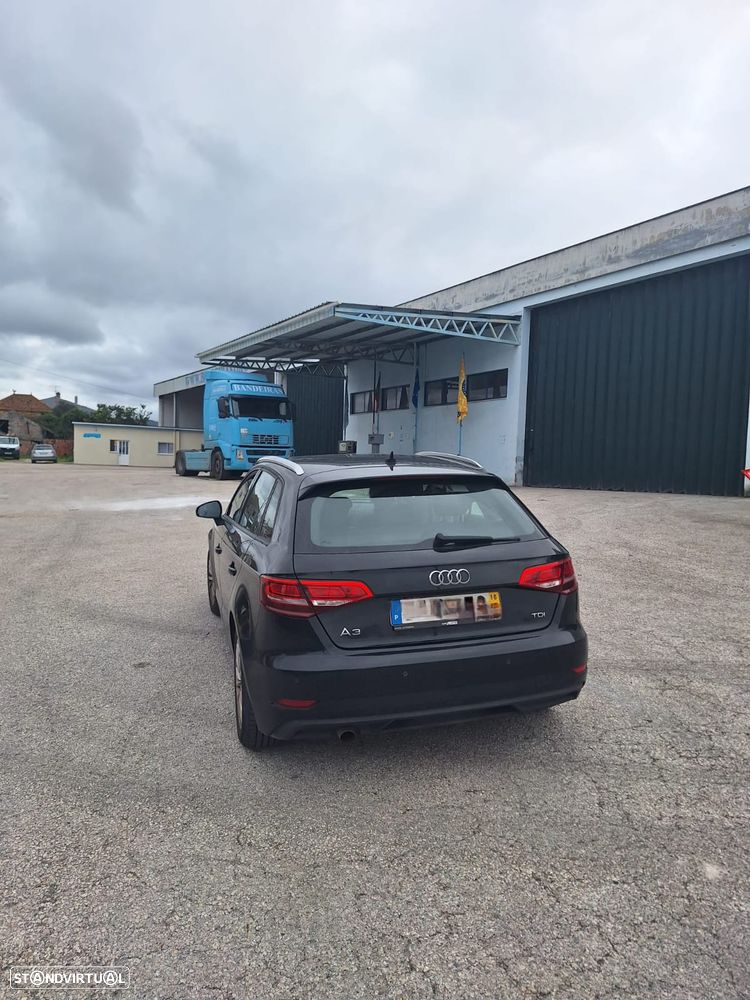 Audi A3 Sportback 1.6 TDI Advance - 2