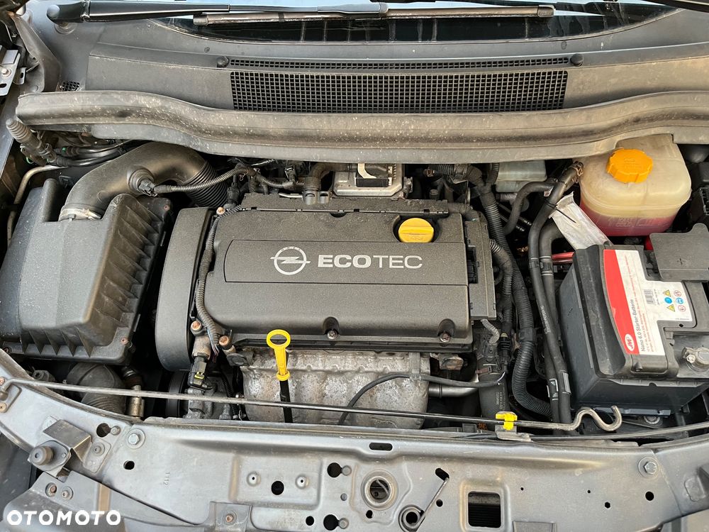 Opel Zafira 1.6 - 18