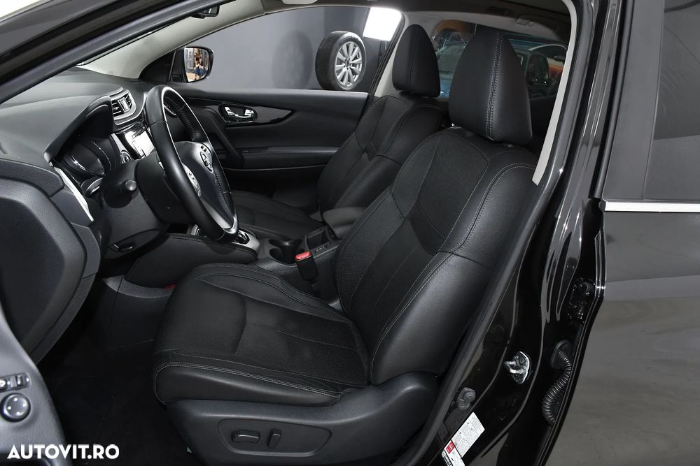 Nissan Qashqai 1.6 DCI Start/Stop X-TRONIC Tekna - 14