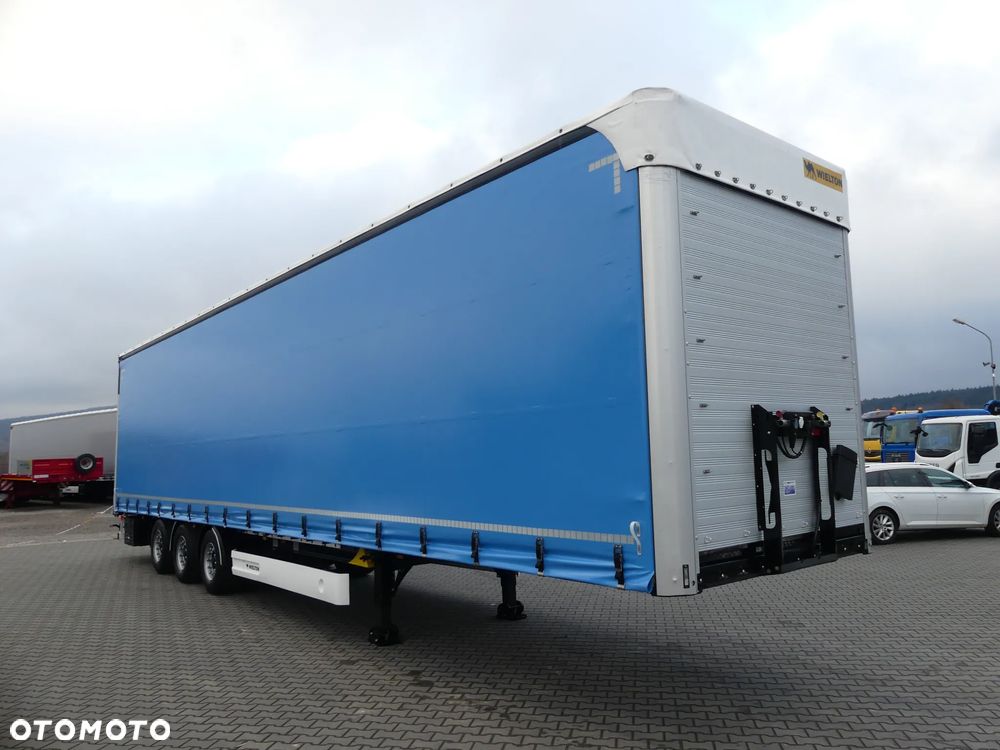 Wielton MEGA / FIRANKA / OŚ PODNOSZONA / DACH PODNOSZONY / - 16