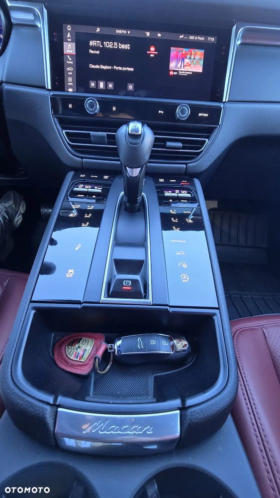 Porsche Macan T - 12