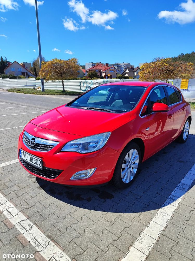 Opel Astra 1.4 T Cosmo - 10