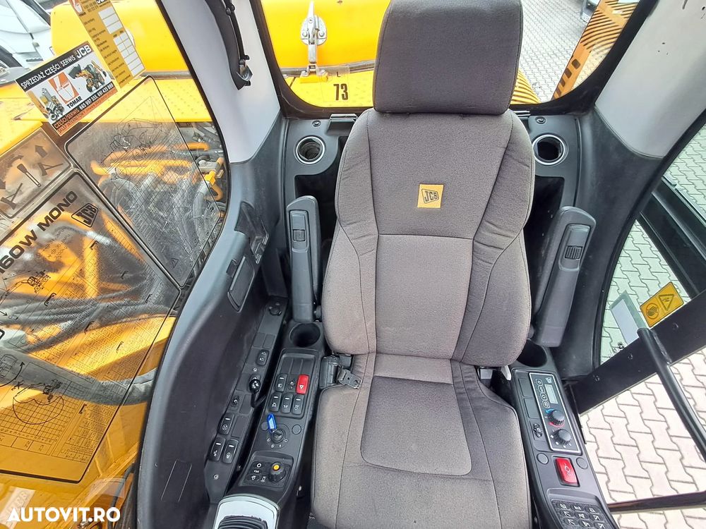 JCB js160w excavator pe roti - 25